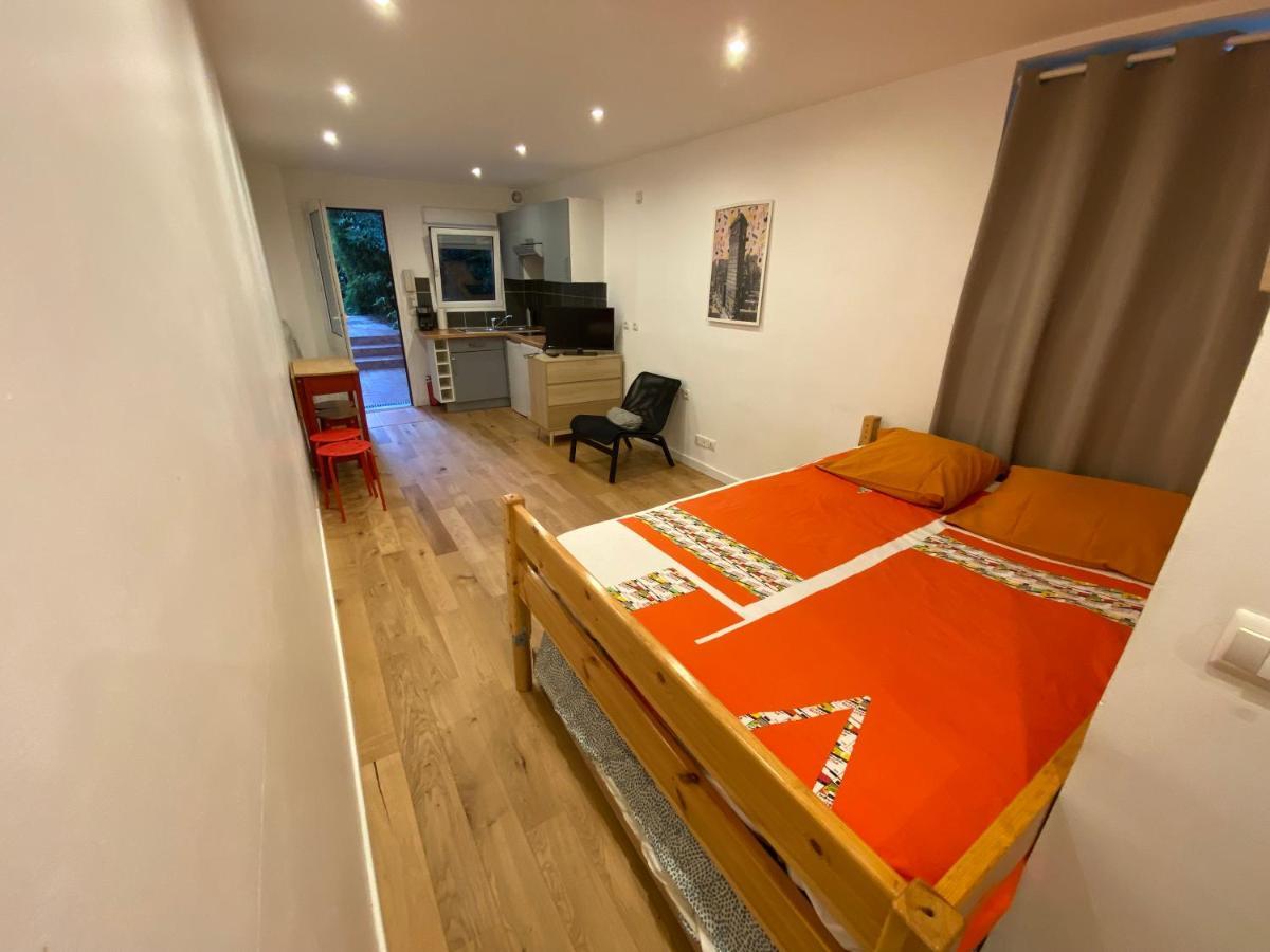 Paris Eiffel Tower Et Disney Apartments, Parkings Gratuits Et Securises, 10 Minutes Metro To Paris Ножан-сюр-Марн Екстер'єр фото